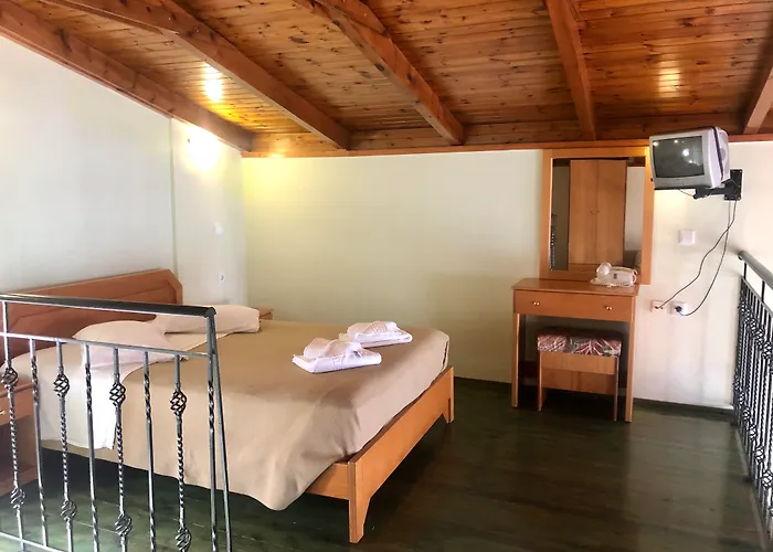 Epis 3* Chania (Crete)