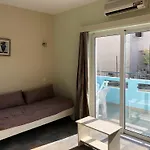 Aparthotel Epis