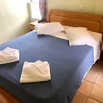 Aparthotel Epis