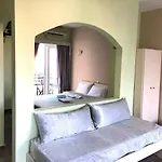 Epis Aparthotel 3*