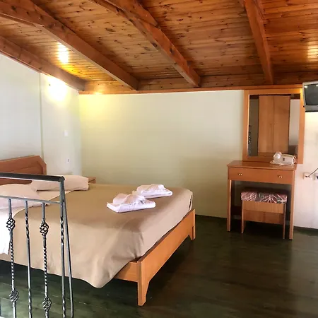Epis 3* Agia Marina